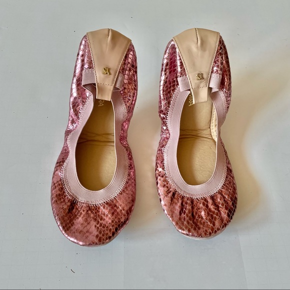 ❤️SOLD❤️ NEW YOSI SAMRA SAMARA PINK PYTHON FLAT 9